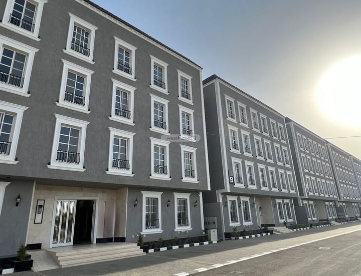 Apartment 249 SQM with 5 Bedrooms Al Qayam Al Aala, At Taif