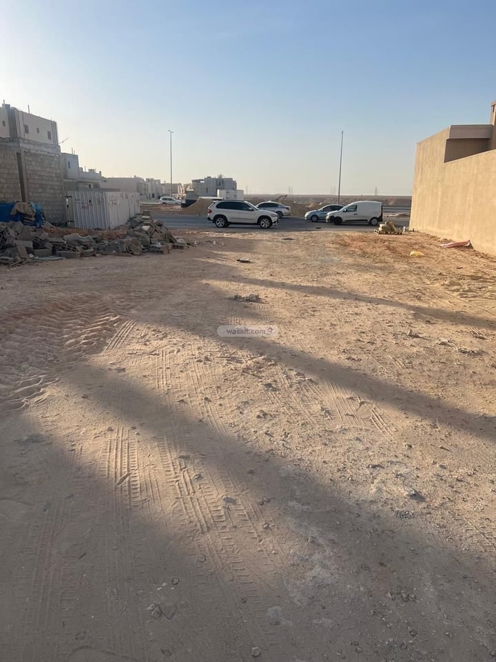 Land 467.96 SQM Facing North on 25m Width Street Al Mahdiyah, West Riyadh, Riyadh
