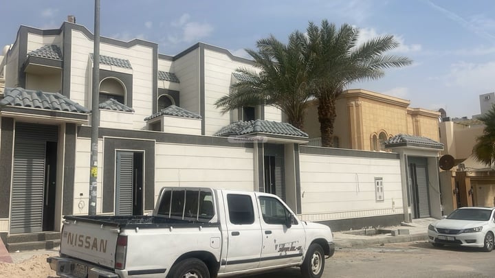 Villa 350 SQM Facing South West on 14m Width Street Al Rawdah, East Riyadh, Riyadh