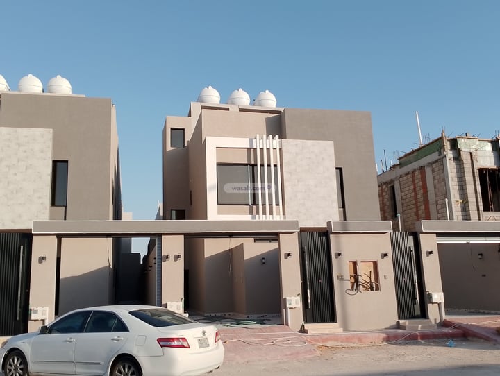 Floor 297.62 SQM with 7 Bedrooms Al Aziziyah, South Riyadh, Riyadh