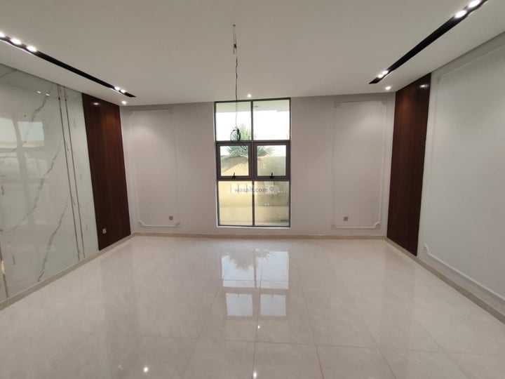 Villa 300 SQM Facing South on 20m Width Street Ar Rahmanyah, East Jeddah, Jeddah