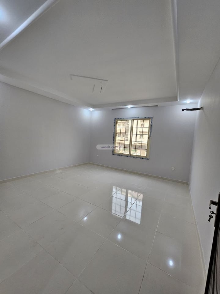 Apartment 218 SQM with 5 Bedrooms Mishrifah, North Jeddah, Jeddah