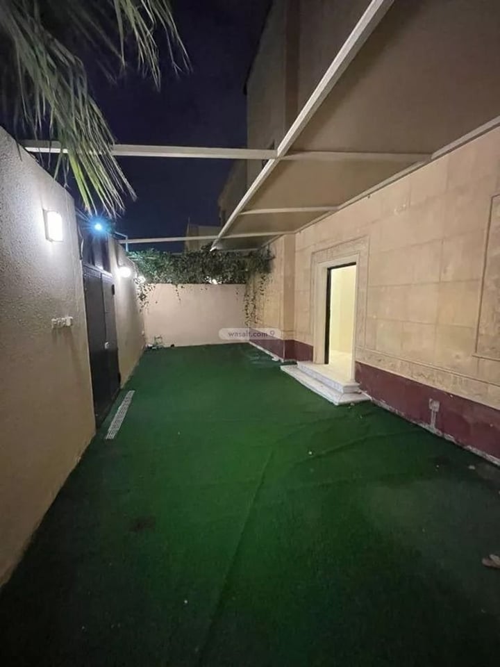 Floor 195.3 SQM with 4 Bedrooms Ghirnatah, East Riyadh, Riyadh