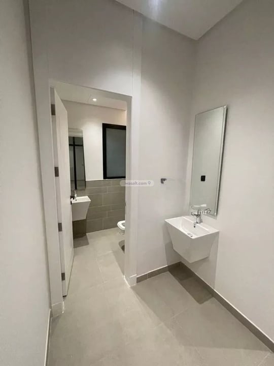 Apartment 241 SQM with 1 Bedroom Al Munisiyah, East Riyadh, Riyadh