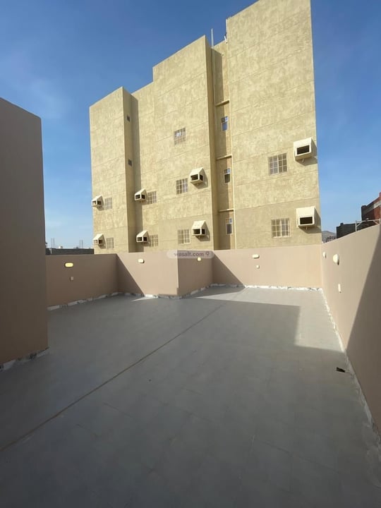 Villa 300 SQM Facing West on 15m Width Street As Shamiaa, Makkah