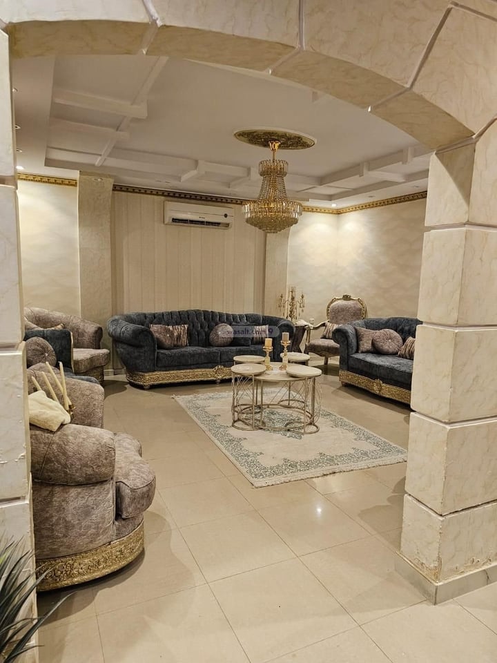 فيلا 374 متر مربع مع شقة واجهة جنوبية المونسية، شرق الرياض، الرياض