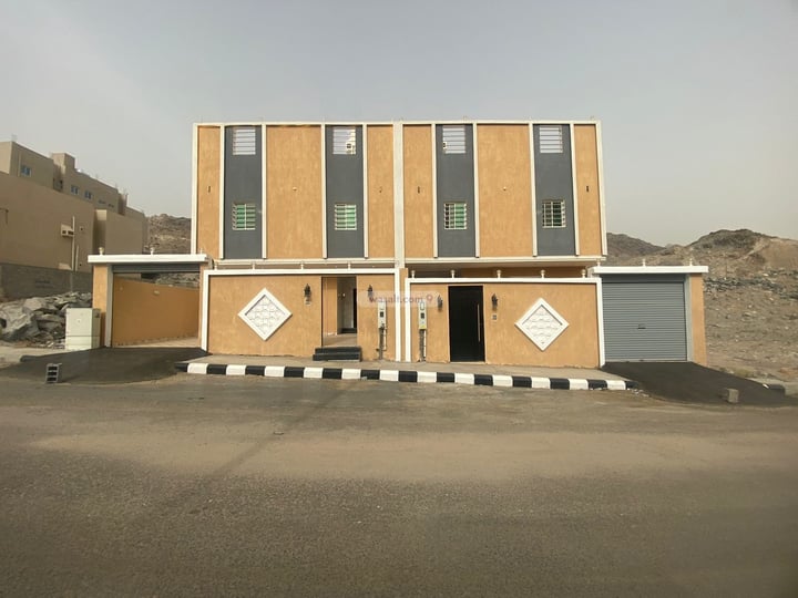 Villa 300 SQM Facing North East on 20m Width Street Al Gashashia Al Jadid, Makkah