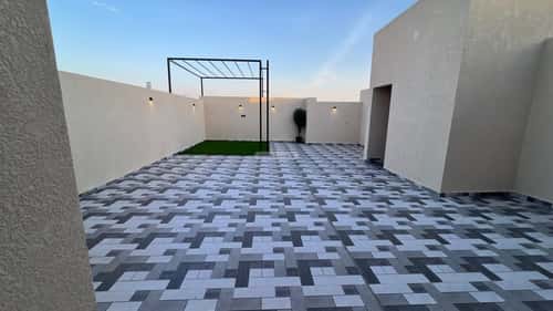 Floor 320 SQM with 3 Bedrooms Ar Rif, Almuzahimih
