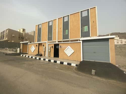 Villa 300 SQM with 2 Apartments Facing North Al Gashashia Al Jadid, Makkah
