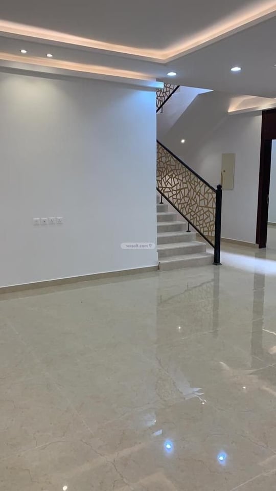 Villa 324 SQM Facing North on 15m Width Street Al Munisiyah, East Riyadh, Riyadh