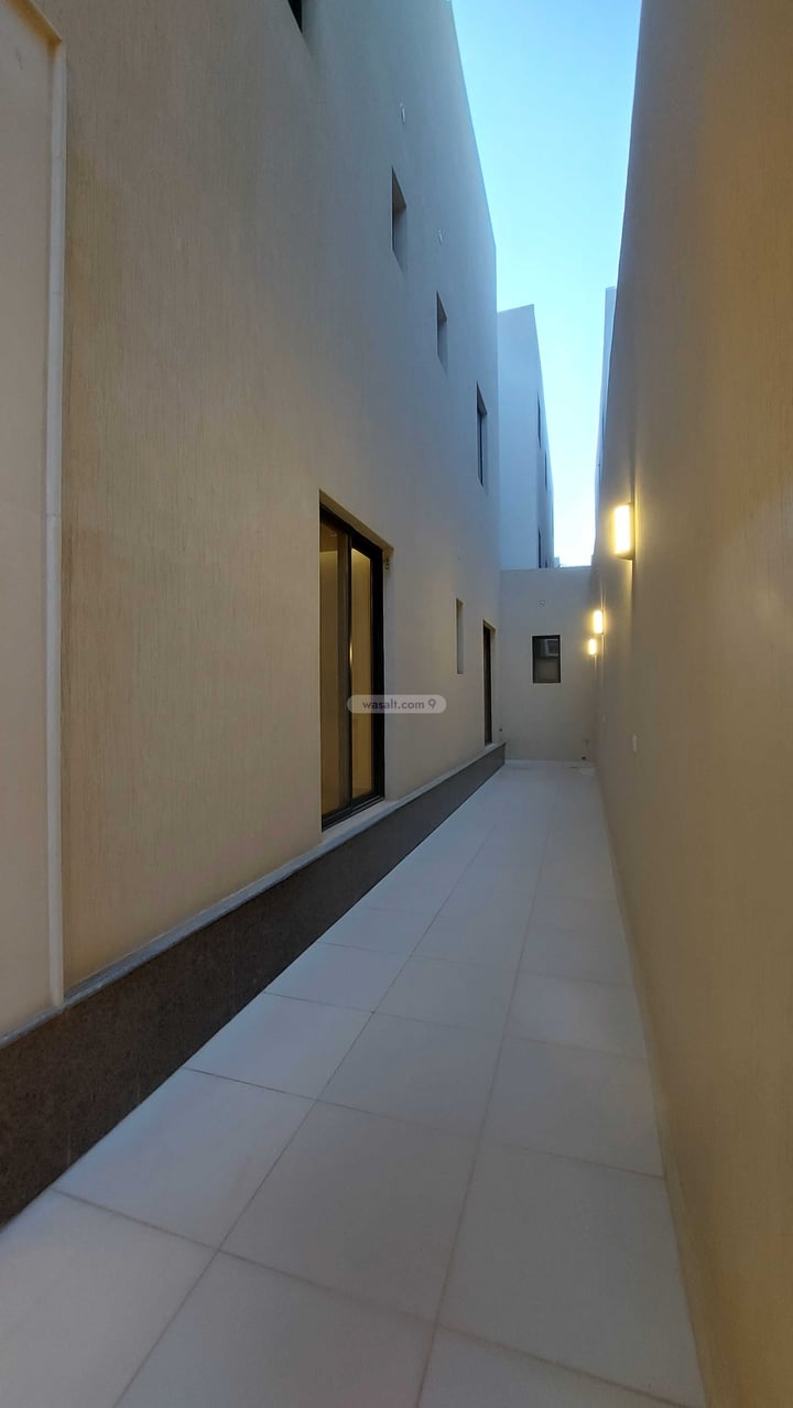 Floor 204.48 SQM with 6 Bedrooms Al Rimal, East Riyadh, Riyadh