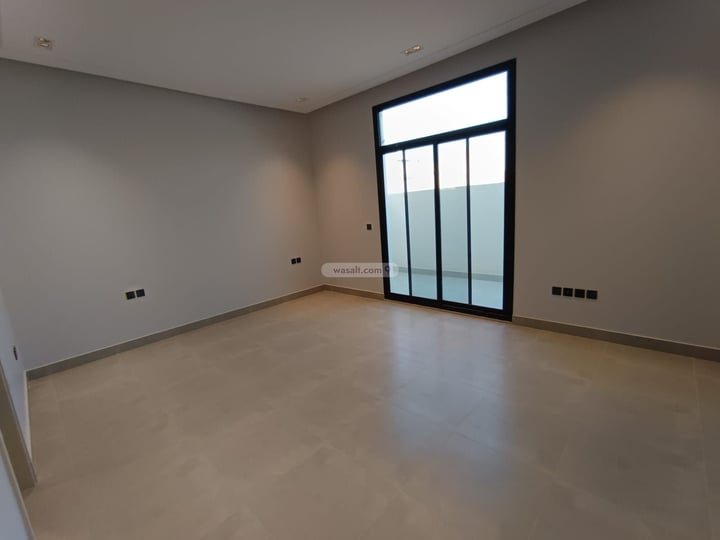 Floor 195.13 SQM with 5 Bedrooms Qurtubah, East Riyadh, Riyadh