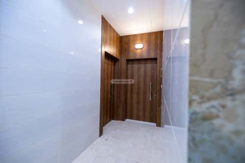 Apartment 176.36 SQM with 5 Bedrooms Governmental, North Jeddah, Jeddah