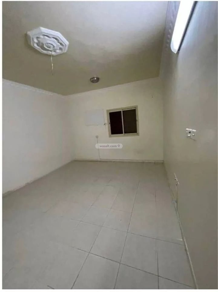 Floor 350 SQM with 5 Bedrooms Al Yarmuk, East Riyadh, Riyadh