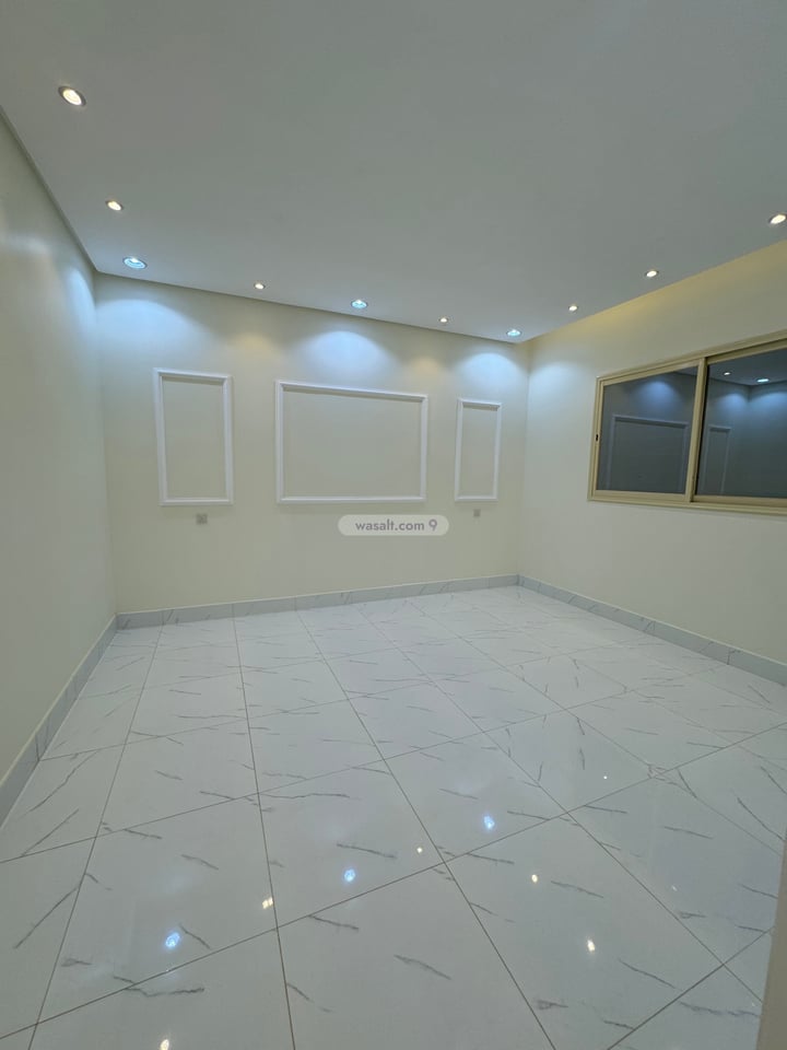 Apartment 224.7 SQM with 6 Bedrooms North Al Tadamun, Khamis Mushayt