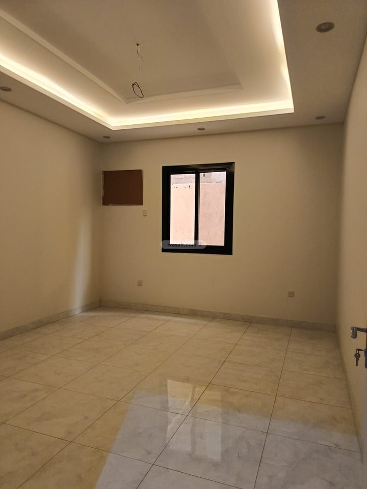 Villa 342 SQM with 2 Apartments Facing West Al Wafa, East Jeddah, Jeddah