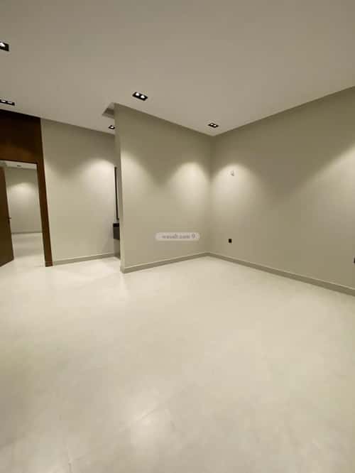 Floor 131.88 SQM with 4 Bedrooms Al Munisiyah, East Riyadh, Riyadh