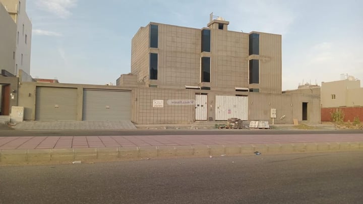 Villa 976.56 SQM Facing West on 32m Width Street Ar Riyadh, North Jeddah, Jeddah