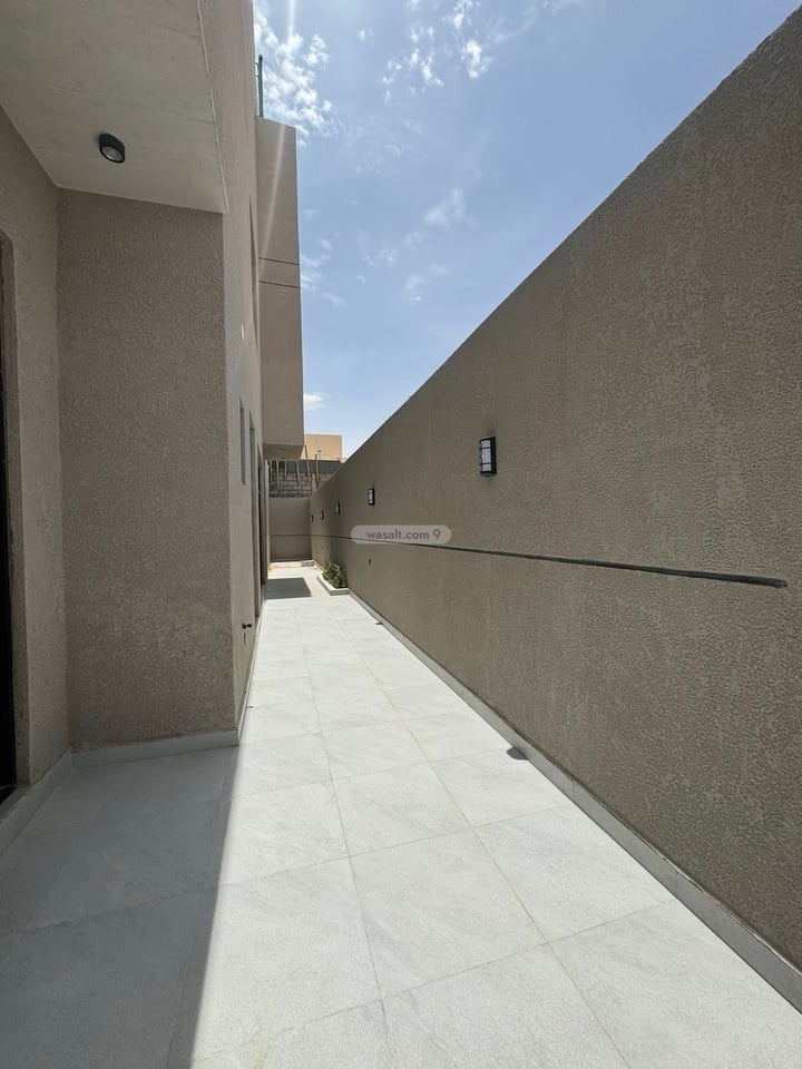 Floor 220.36 SQM with 4 Bedrooms Al Rimal, East Riyadh, Riyadh