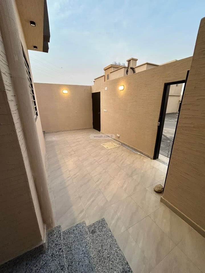 Apartment 328.61 SQM with 8 Bedrooms Al Raqi, Khamis Mushayt