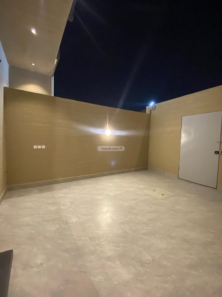 Floor 185.52 SQM with 6 Bedrooms Al Munisiyah, East Riyadh, Riyadh