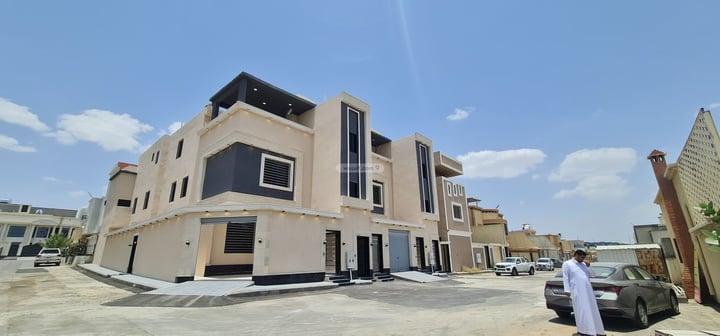 Floor 341 SQM with 8 Bedrooms Al Wurud, Khamis Mushayt