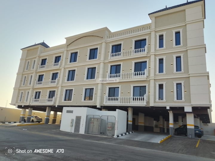 Apartment 2400 SQM with 6 Bedrooms Ash Shulah, Dammam