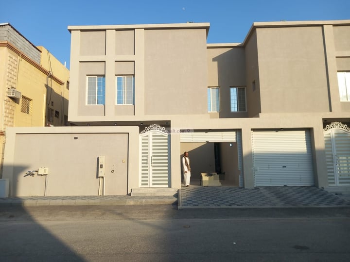 Villa 480 SQM Facing North East on 15m Width Street Uhud, Dammam