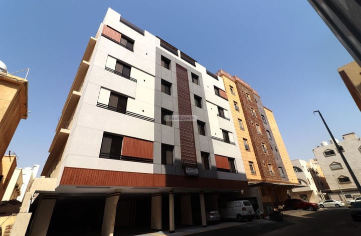 Apartment 136.72 SQM with 5 Bedrooms As Salamah, North Jeddah, Jeddah