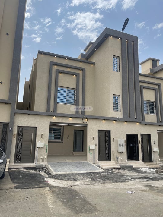 Apartment 341 SQM with 8 Bedrooms Al Wasam, Khamis Mushayt