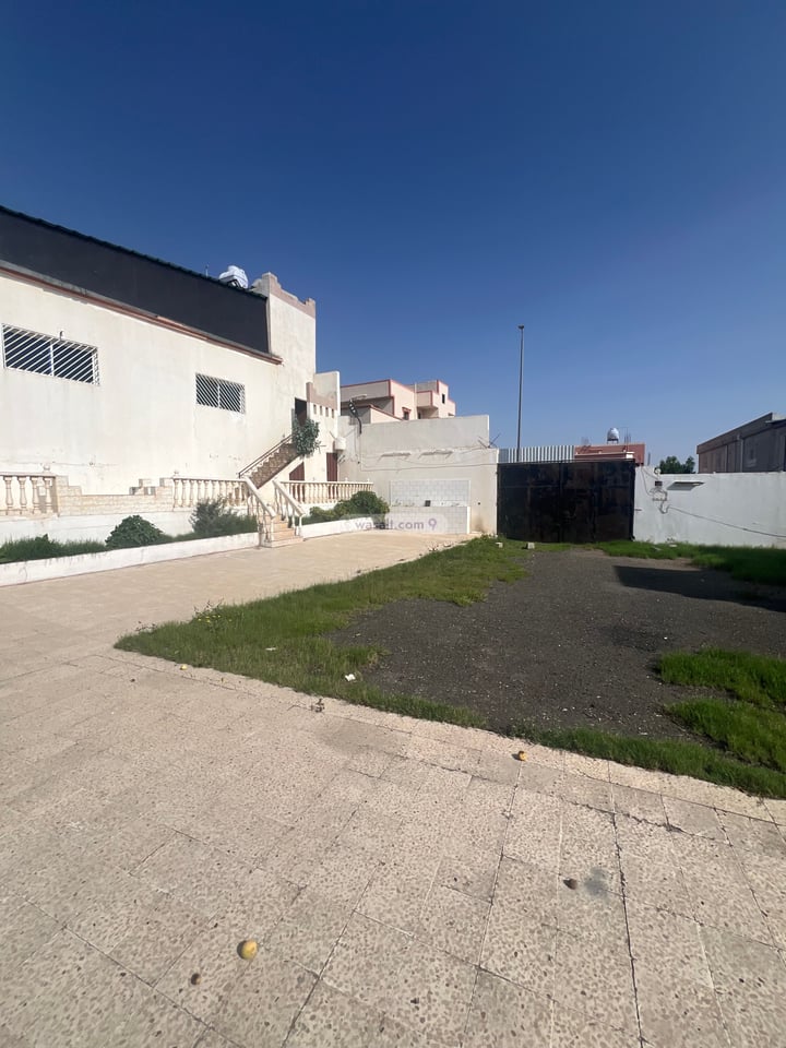 Land 600 SQM Facing North Al Muntazah, Abha