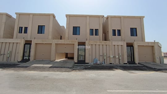 Villa 201.6 SQM Facing West on 18m Width Street Al Amwaj, Al Khobar