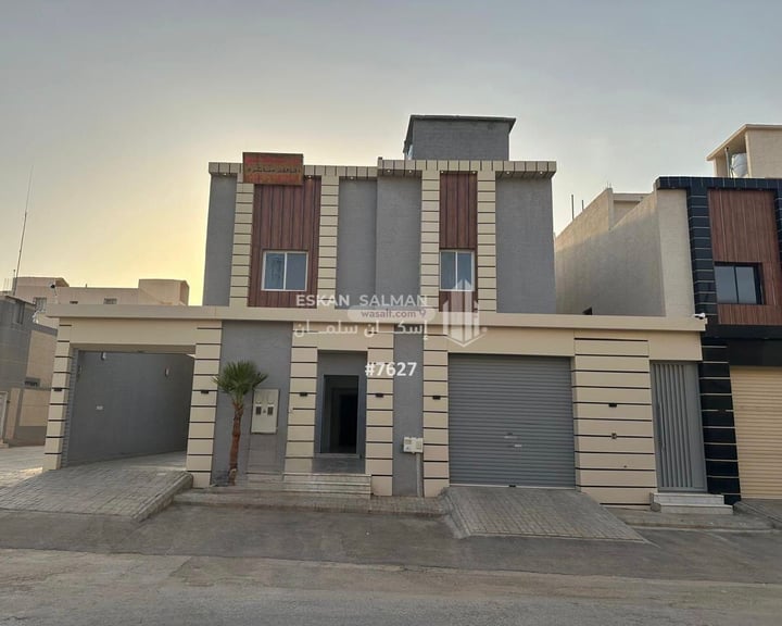 Floor 250 SQM with 5 Bedrooms Dirab, West Riyadh, Riyadh