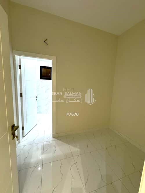 شقة 260.88 متر مربع ب 6 غرف الاخباب، الطائف