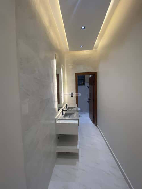 Floor 293.42 SQM with 6 Bedrooms An Nuzhah, Khamis Mushayt