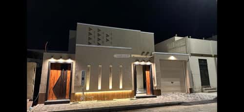 Floor 300 SQM with 4 Bedrooms Az Zahrah, Madinah