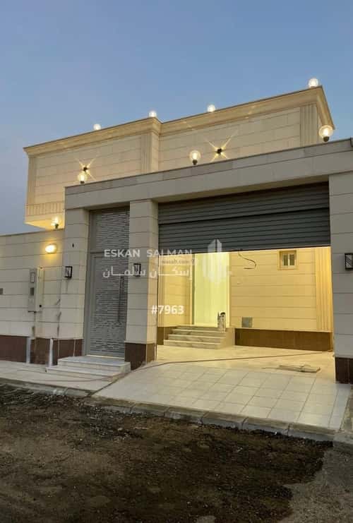 Floor 330 SQM with 6 Bedrooms Al Wafa, East Jeddah, Jeddah
