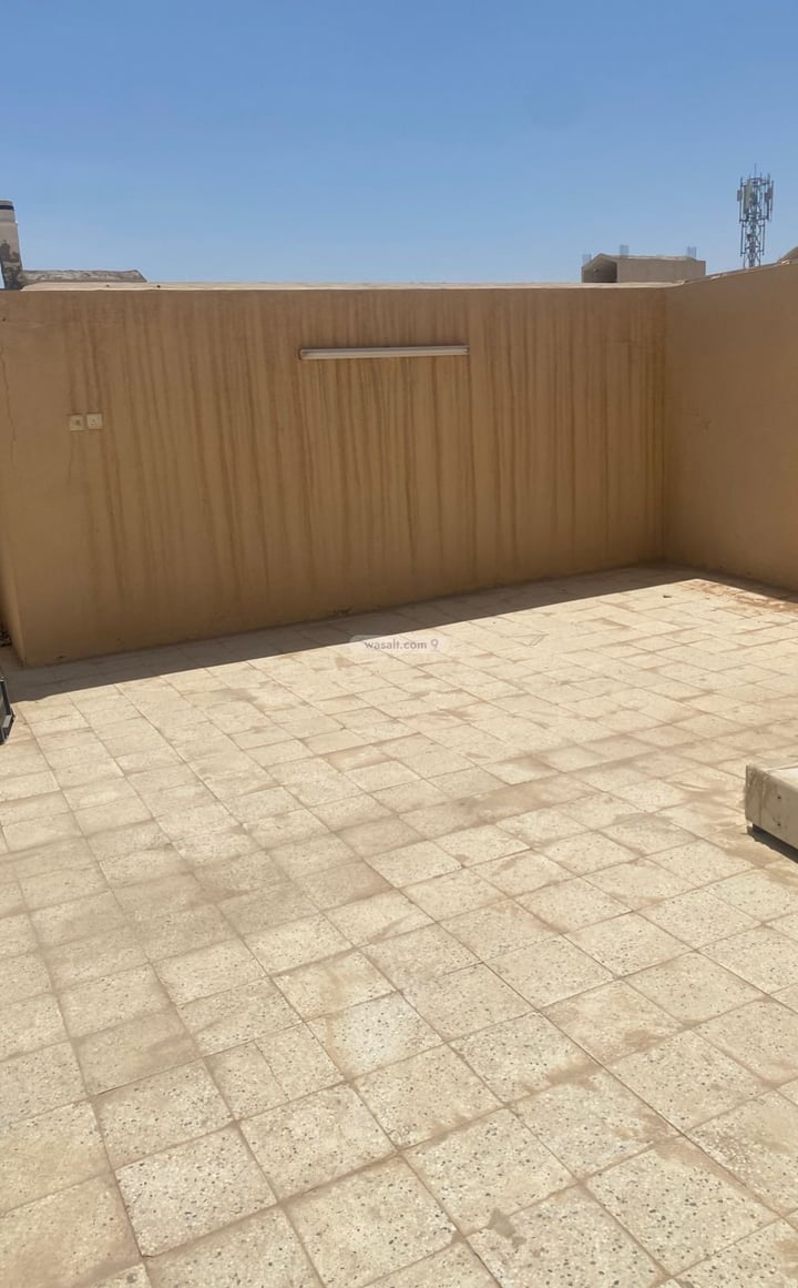 Apartment 300 SQM with 1 Bedroom Al Qadisiyah, East Riyadh, Riyadh