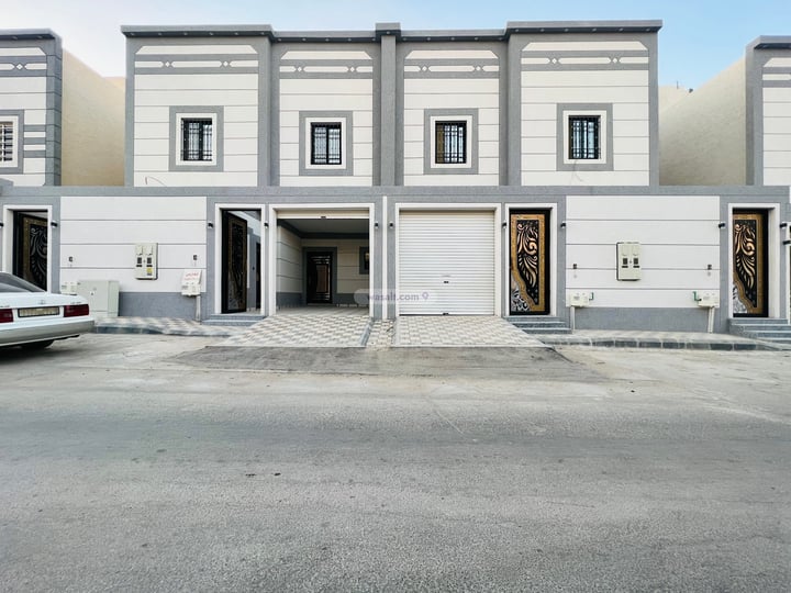 Floor 235.87 SQM with 5 Bedrooms Al Aziziyah, South Riyadh, Riyadh