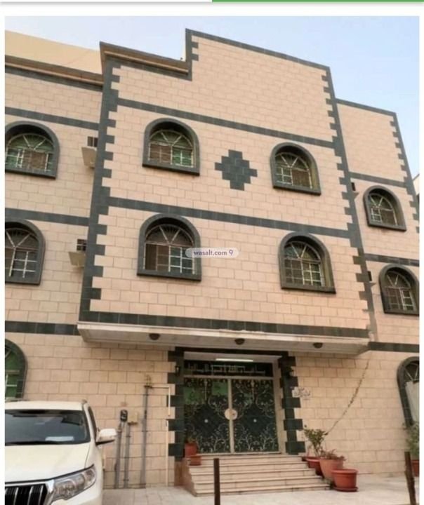 Building 380 SQM Facing South Al Aziziyah, North Jeddah, Jeddah