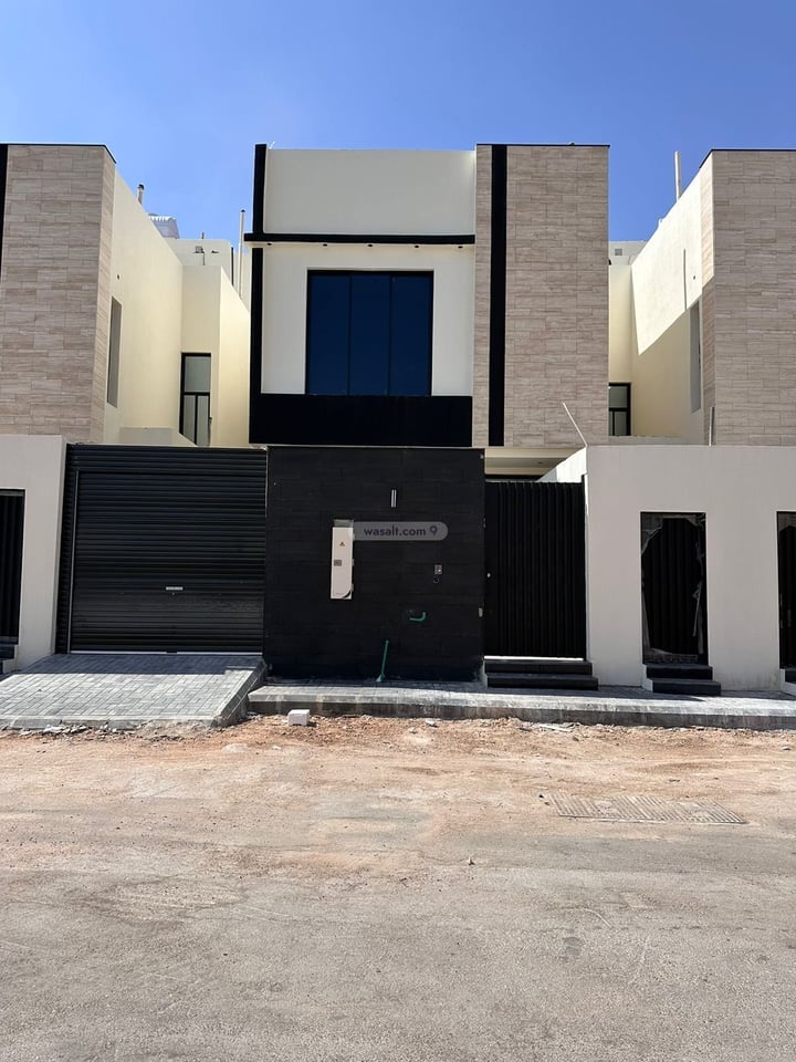 Villa 744 SQM Facing South West on 20m Width Street King Faisal, East Riyadh, Riyadh