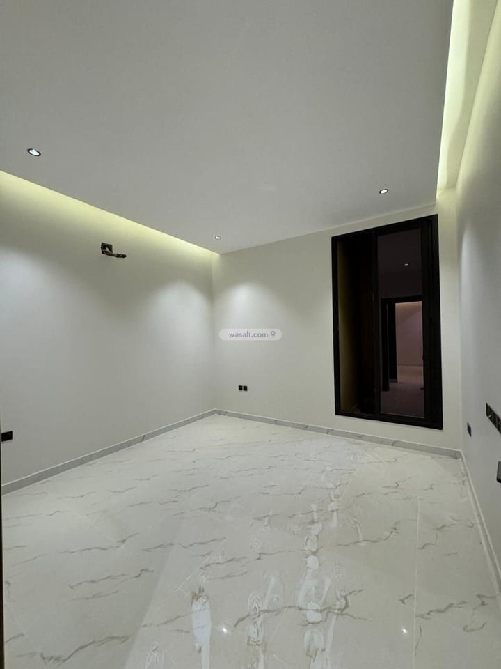 Villa 621 SQM Facing North on 23m Width Street Al Munisiyah, East Riyadh, Riyadh