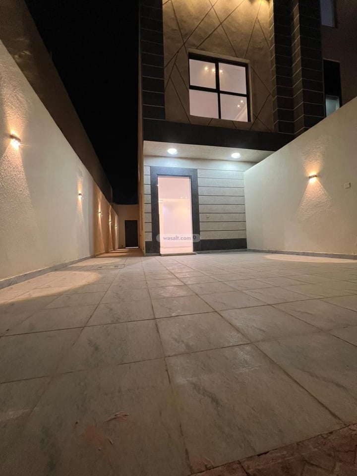 Floor 179 SQM with 5 Bedrooms Badr, South Riyadh, Riyadh