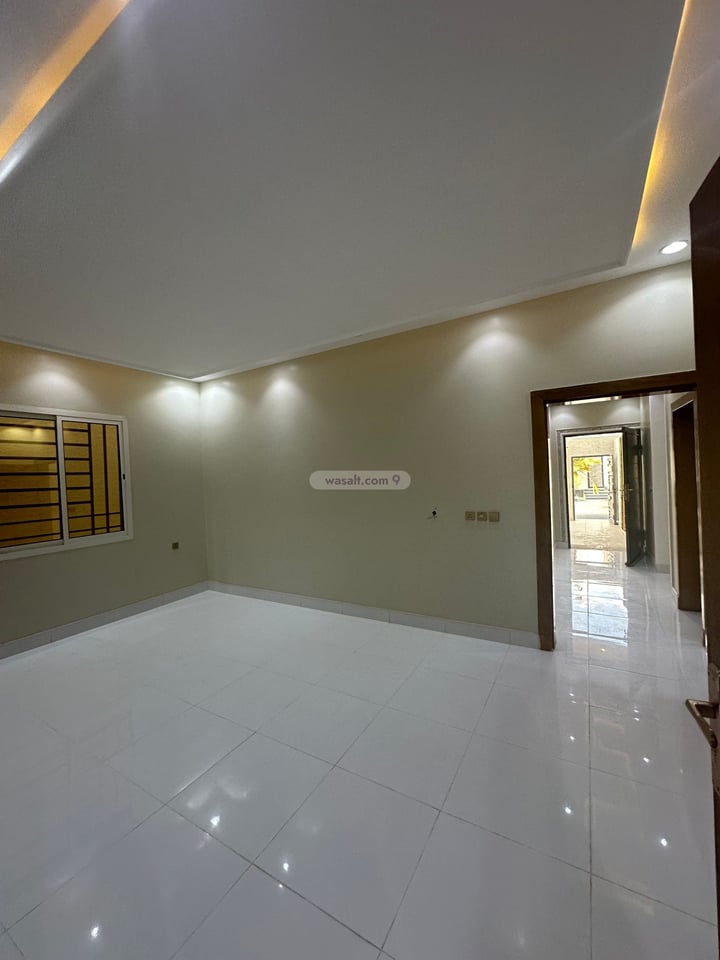 Floor 227 SQM with 6 Bedrooms Al Zuhur, Abha