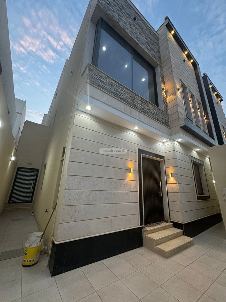 Villa 200 SQM Facing East on 15m Width Street As Salhiyah, East Jeddah, Jeddah