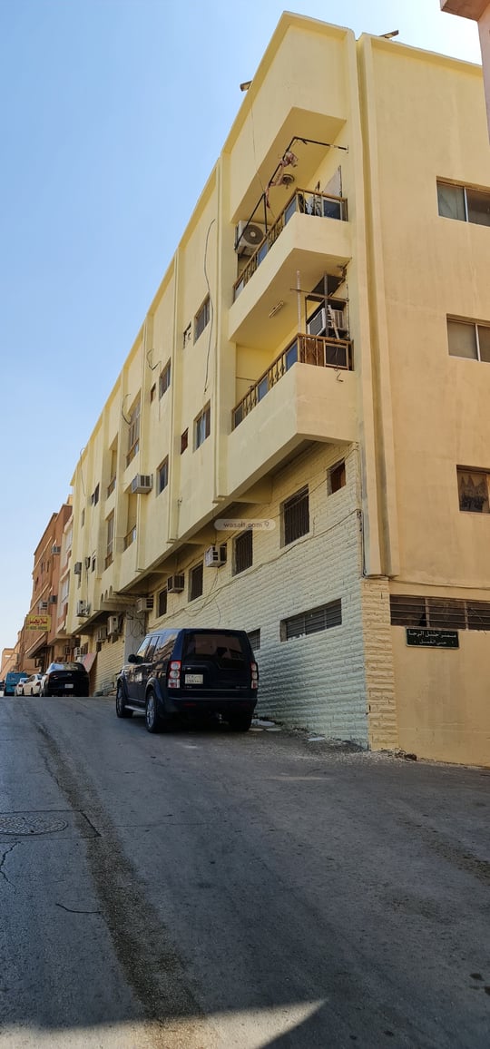 Apartment 902 SQM with 3 Bedrooms Al Amal, Central Riyadh, Riyadh