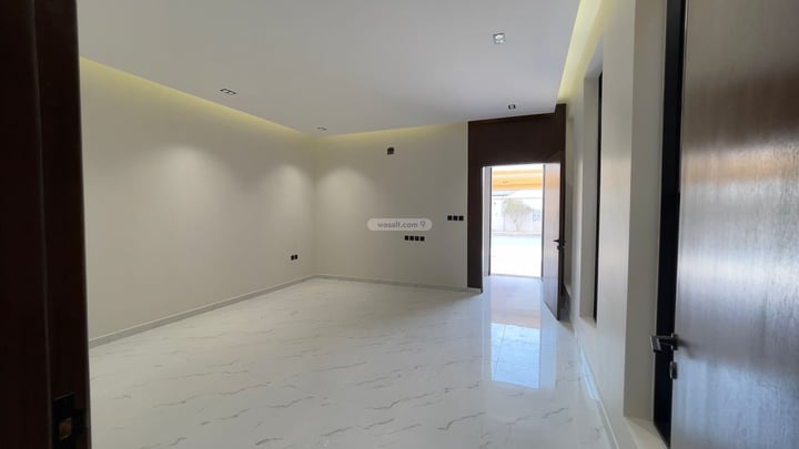 Floor 621 SQM with 5 Bedrooms Al Munisiyah, East Riyadh, Riyadh