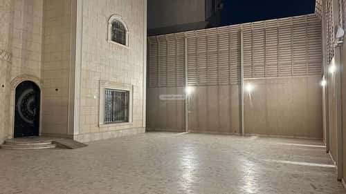Villa 838 SQM with 1 Apartment Facing South Al Yarmuk, East Riyadh, Riyadh