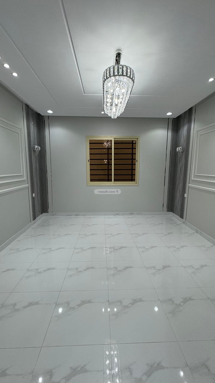 Floor 229.79 SQM with 6 Bedrooms Al Yarmuk, Khamis Mushayt