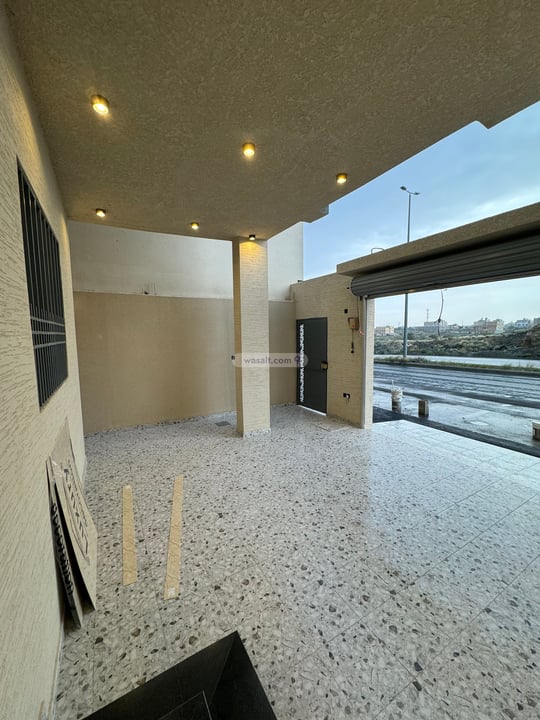 Apartment 228.09 SQM with 6 Bedrooms Al Yarmuk, Khamis Mushayt